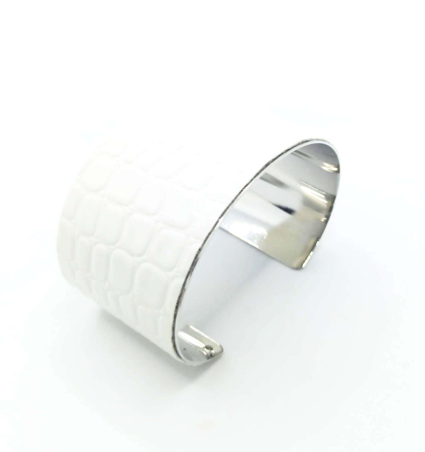 Brazalete Imitación Piel · Blanco Plata