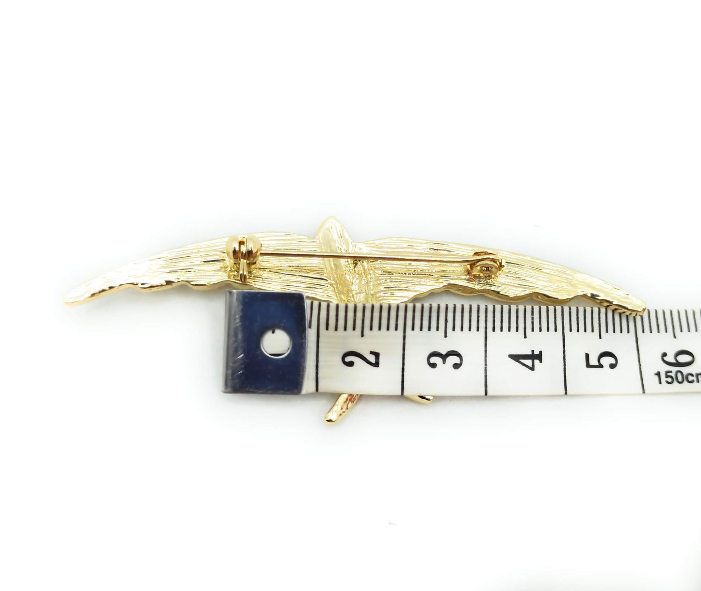 Mittelgroße goldene Brosche · Goldglitzernde Schwalbe (Größe M)