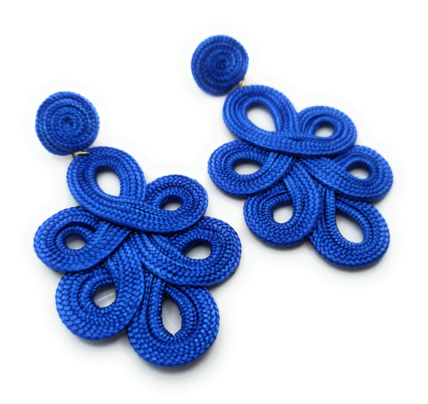 Pendientes largos y ligeros de flamenca · Azul