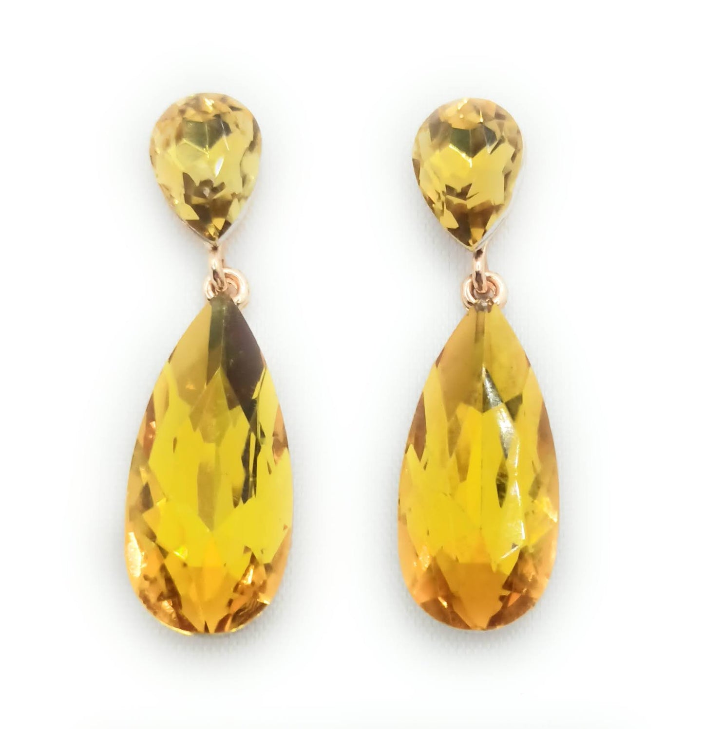 Pendientes Largos de Fiesta con Cristales Facetados – Elegancia y Brillo · Mostaza