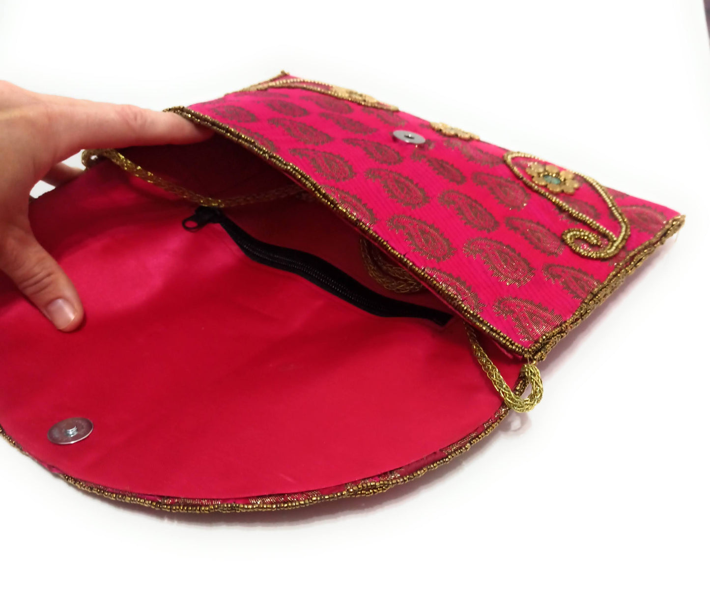 Cartera De Mano Grande · Artesanía bordada, Fucsia