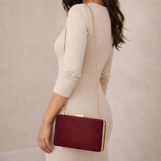 Bolso de fiesta burdeos de terciopelo con cadena dorada – Clutch elegante