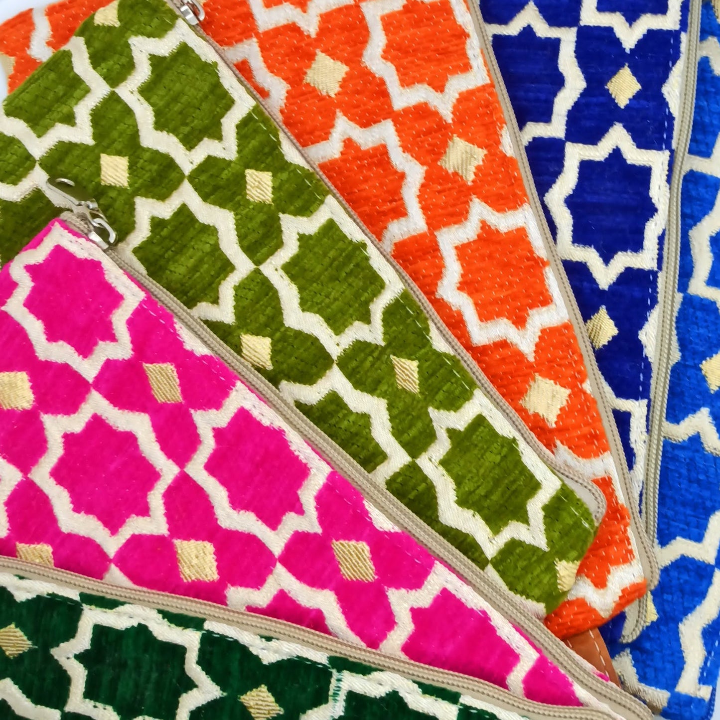 Cartera de Mano Neceser Estampado Andaluz – Colorido y Alegre · Naranja