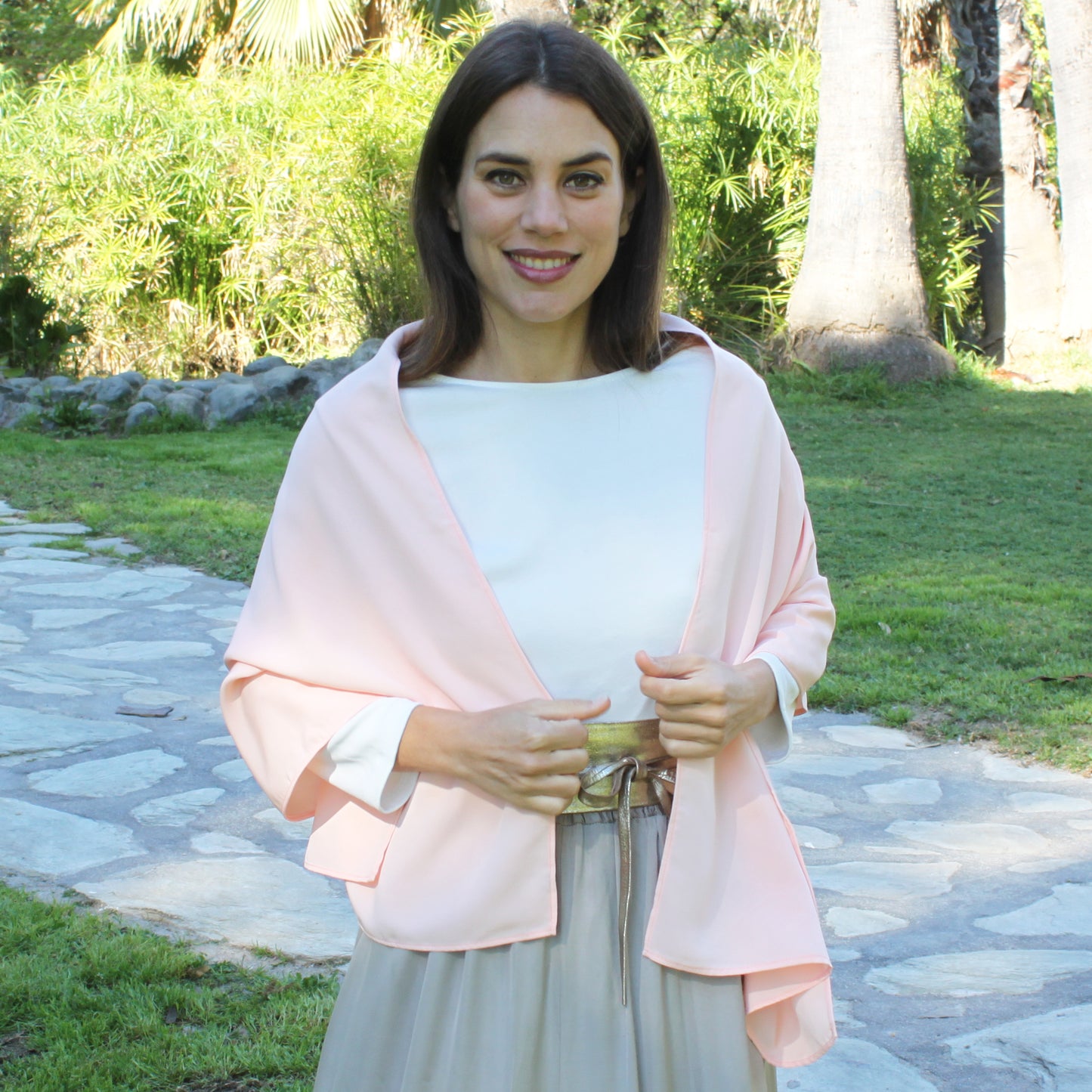 Chal de Fiesta Crepe de Seda – Elegancia Artesanal Hecha en Sevilla · Rosado Salmón (50x150cm)