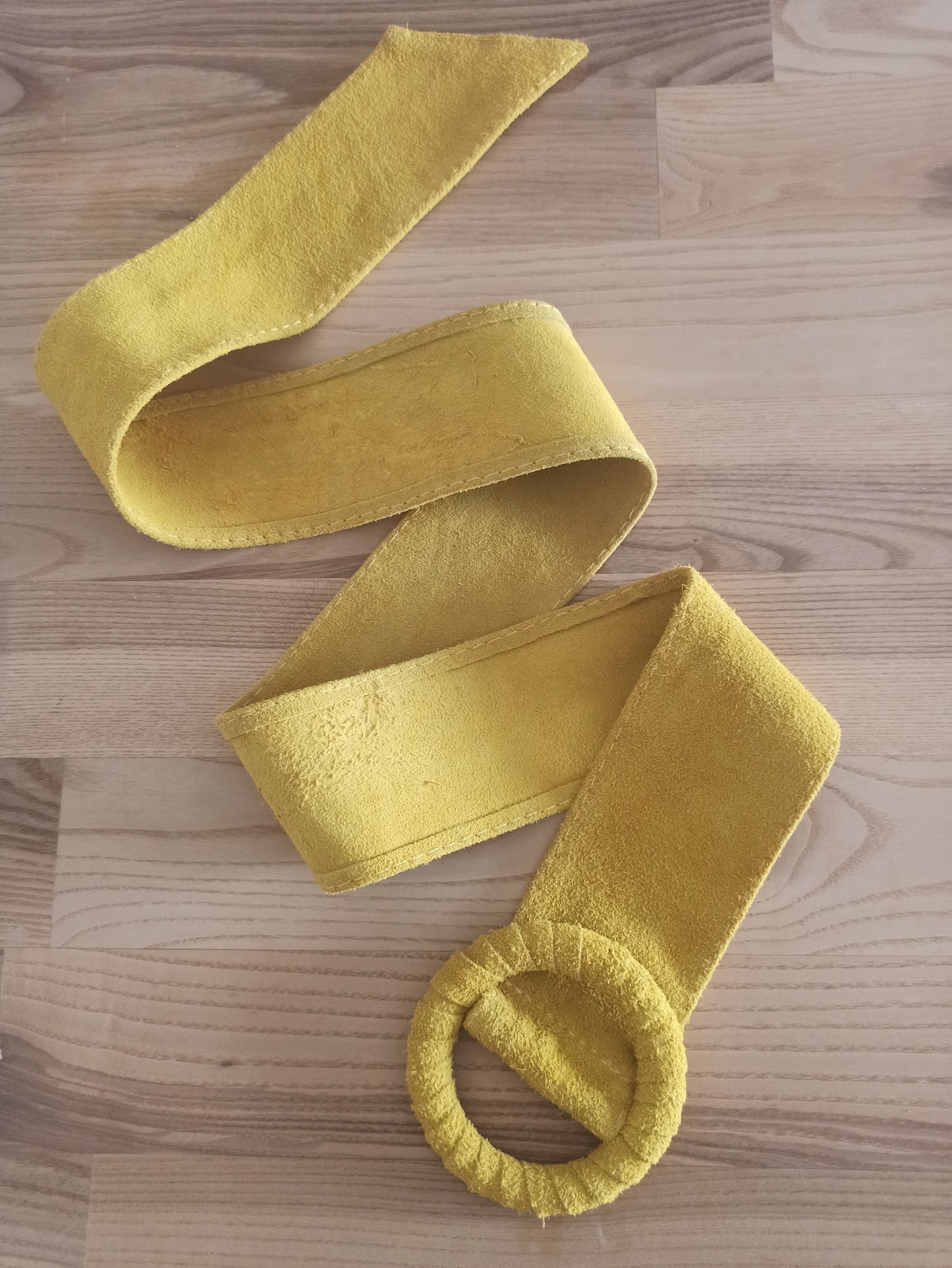 Cinturón de Ante Ajustable, Talla única de S a XL · Mostaza (última unidad!)