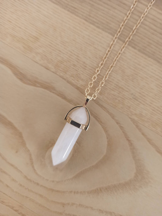 Péndulo Hexagonal de Piedra Semipreciosa Natural con Collar Corto Dorado · Cuarzo Rosa (últimas unidades!)