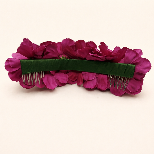 Corona flamenca de claveles magenta para el pelo · Magenta