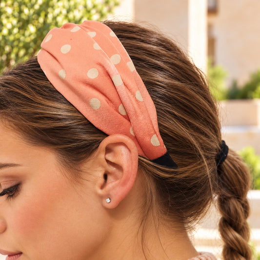 Haarband mit Kreuzknoten · Rosa mit weißen Punkten