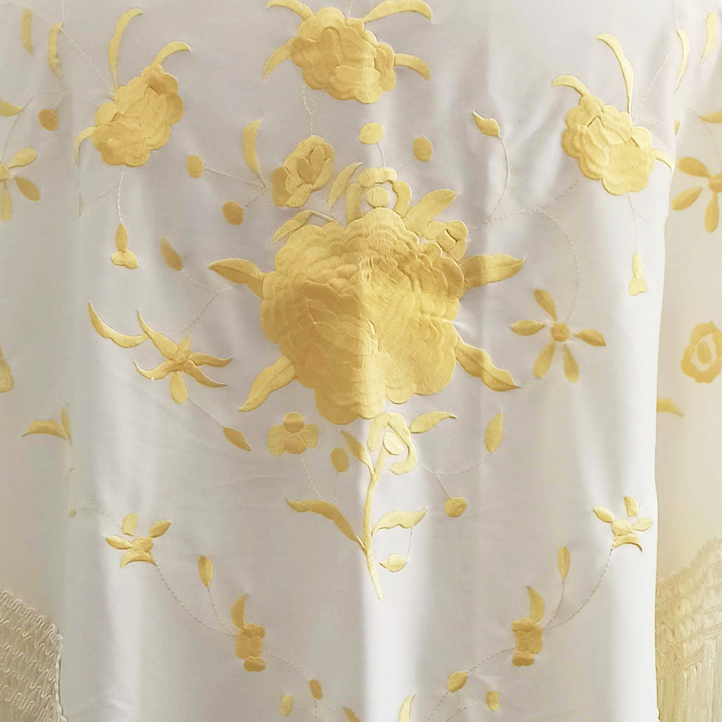 Mantón Flamenco Grande Bordado · Marfil Dorado (160 x 85cm) última unidad!
