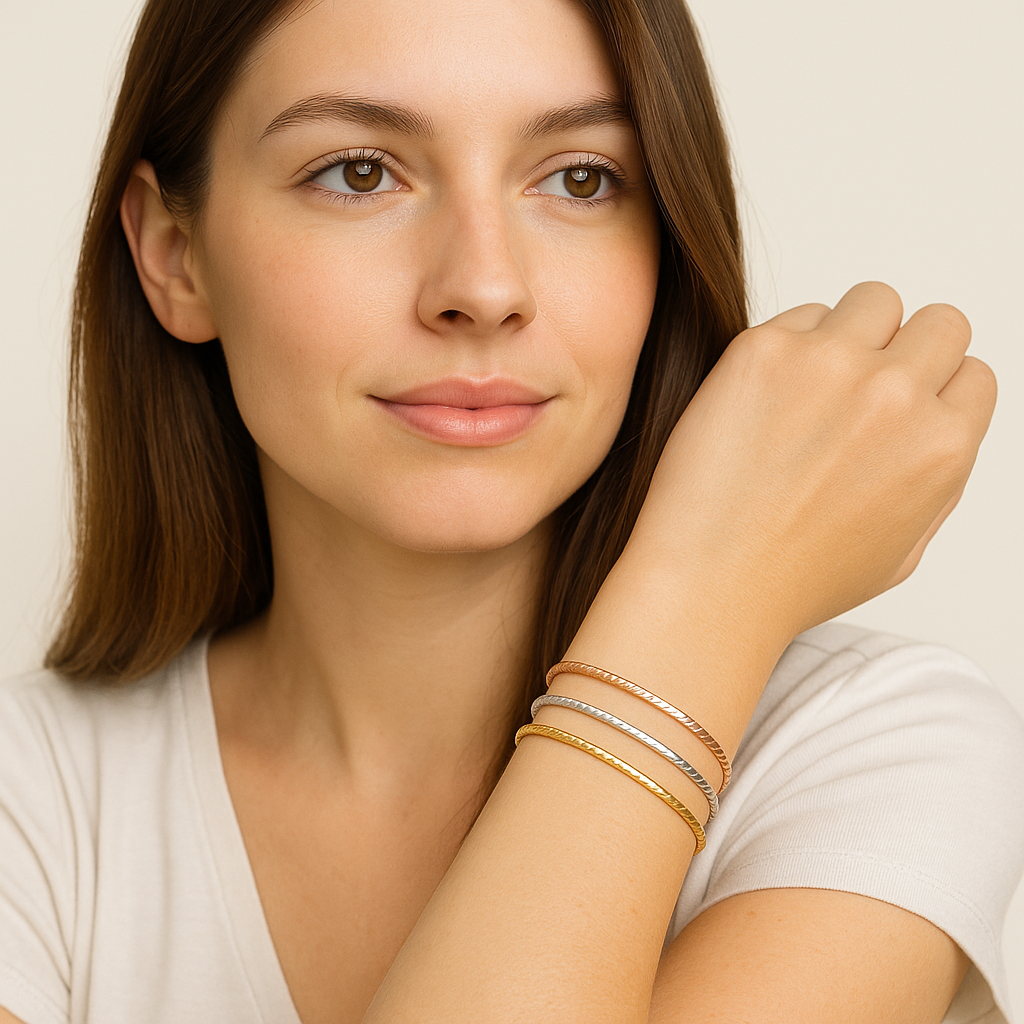 Set de 3 Pulseras Individuales Texturizadas · Oro Amarillo, Plata y Oro Rosa
