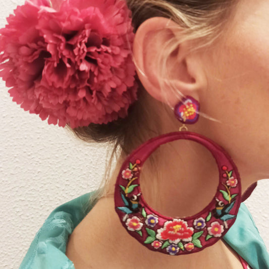 Clavel XL Flor Flamenca Grande Adorno Pelo Mujer · Rosa Guinda Ø13cm