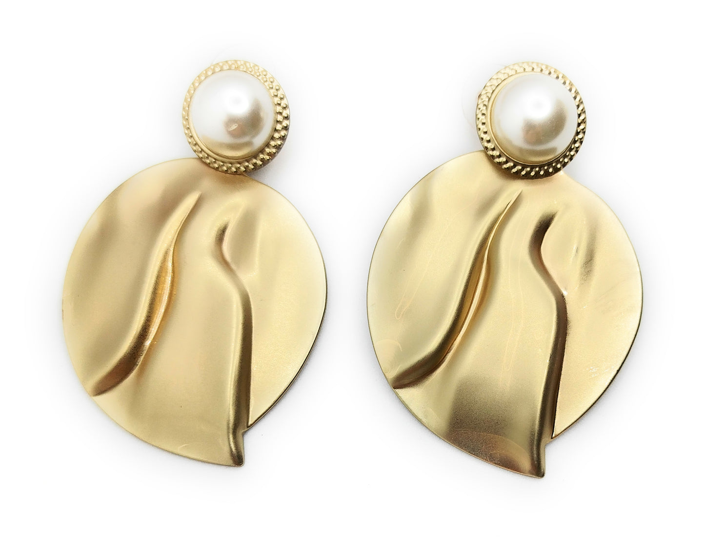 Pendientes dorados largos · Perla Hoja Oro Mate