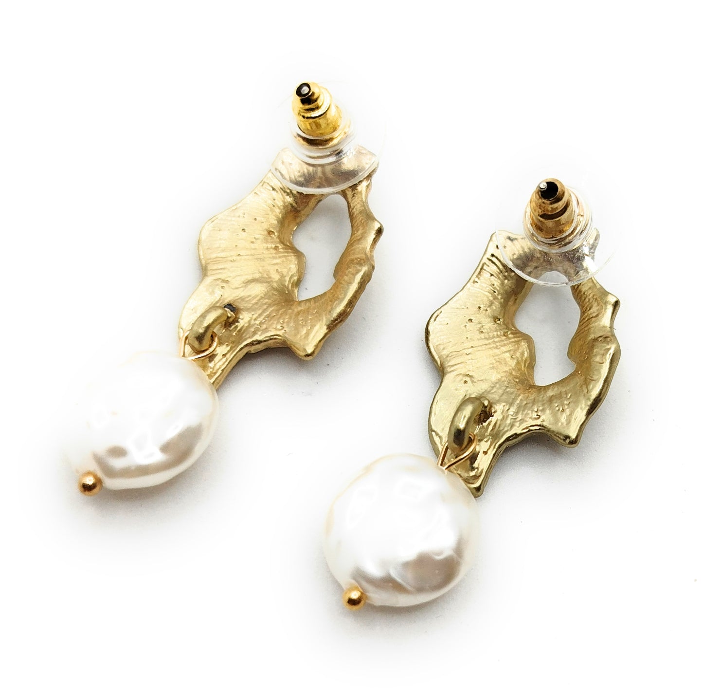 Pendientes dorados · Oro Mate Perla