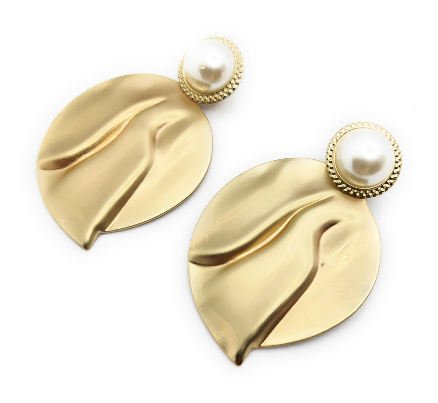 Pendientes dorados largos · Perla Hoja Oro Mate