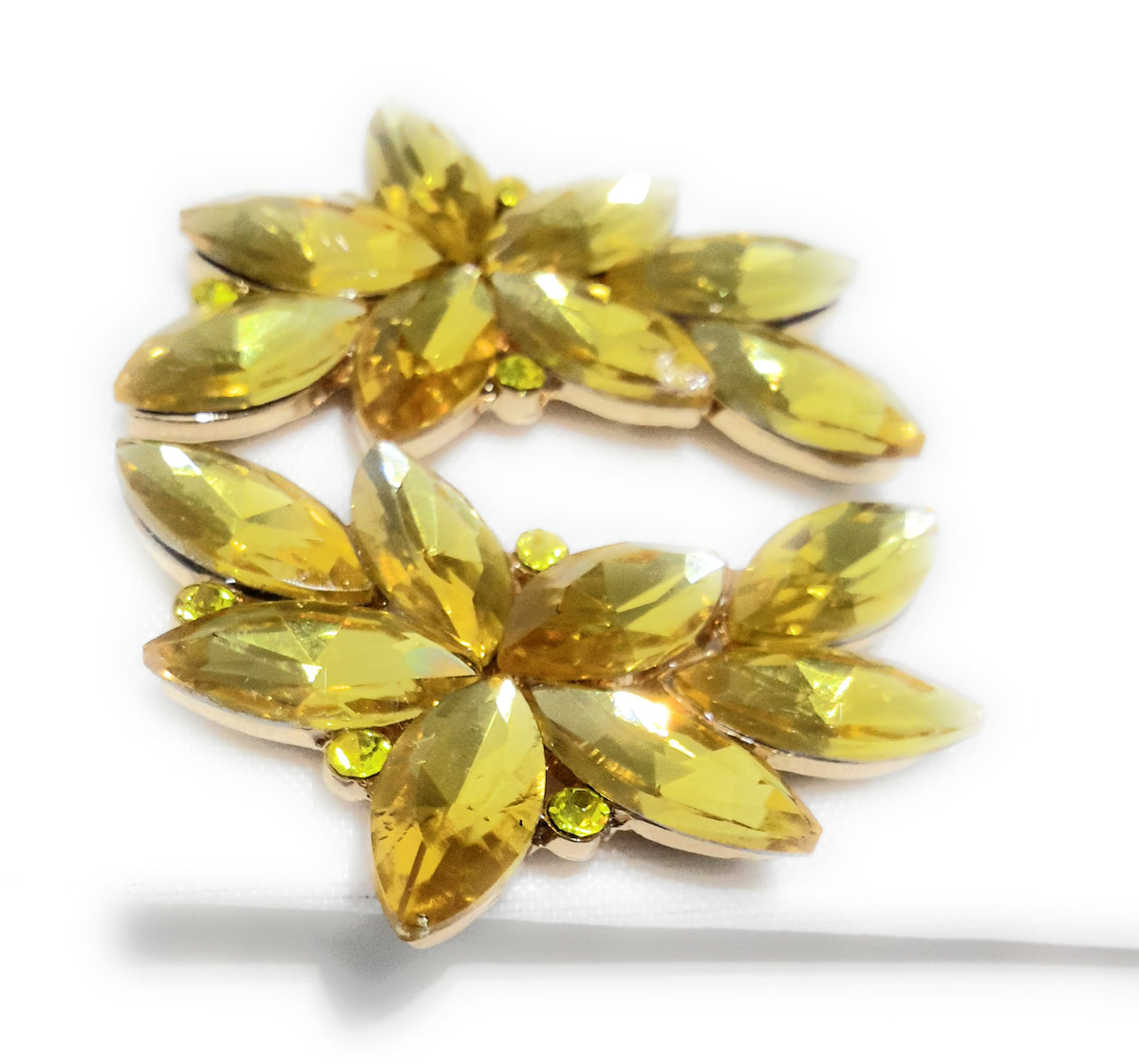 Spektakuläre florale Ohrringe · Orangefarbene Kristalle, Gold