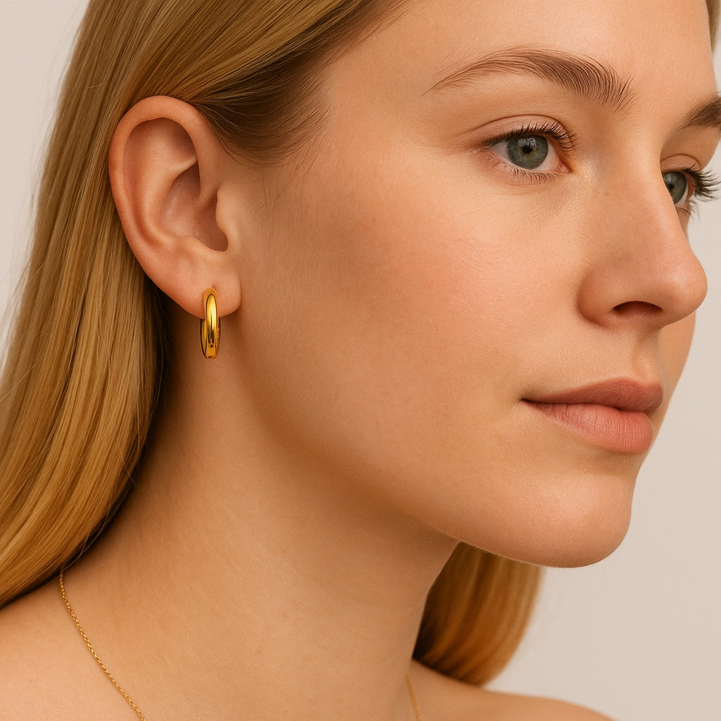 Pendientes Aro Dorados Pequeños Acabado en Oro · Talla S (Ø 1,5 cm)