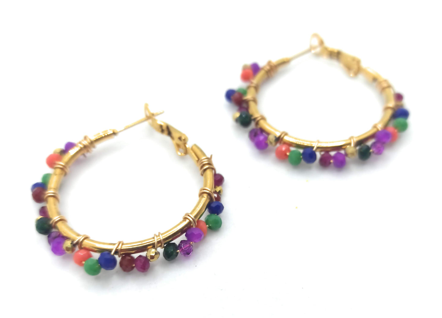 Pendientes Aros Dorados · Cristales Multicolor