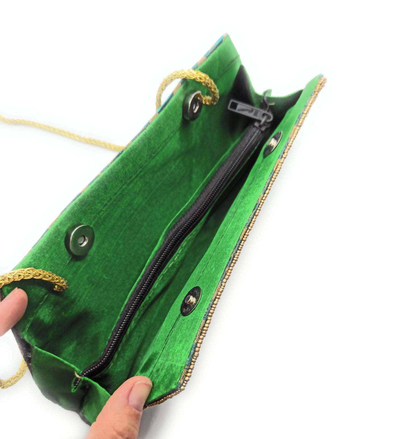 Cartera De Mano Bolso Fiesta · Artesanía étnica bordada, Trapecio Esmeralda - Asa Largo (últimas unidades!)