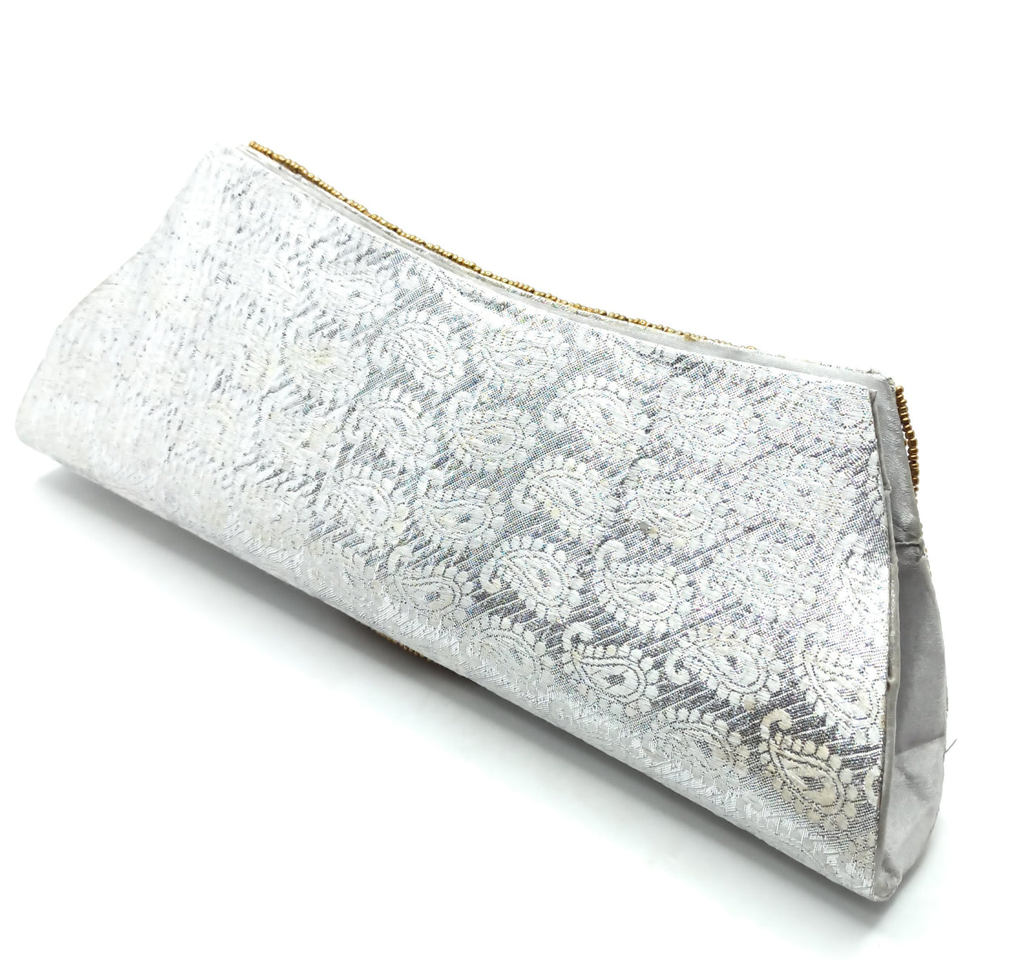 Cartera De Mano Bolso Fiesta · Artesanía étnica bordada, Trapecio Plata - Asa Corto