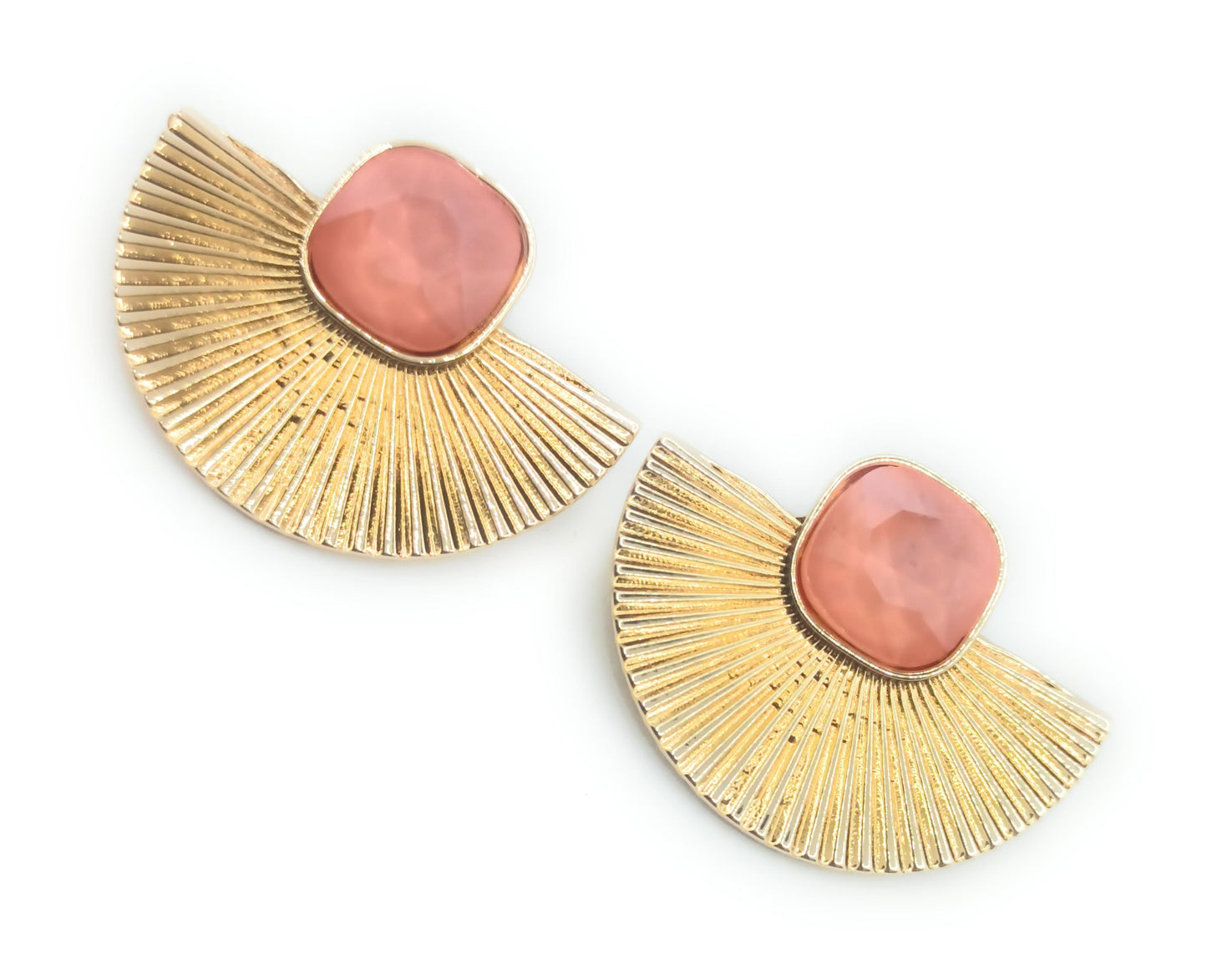 Pendientes Dorados con Cristal · Oro Sol Coral