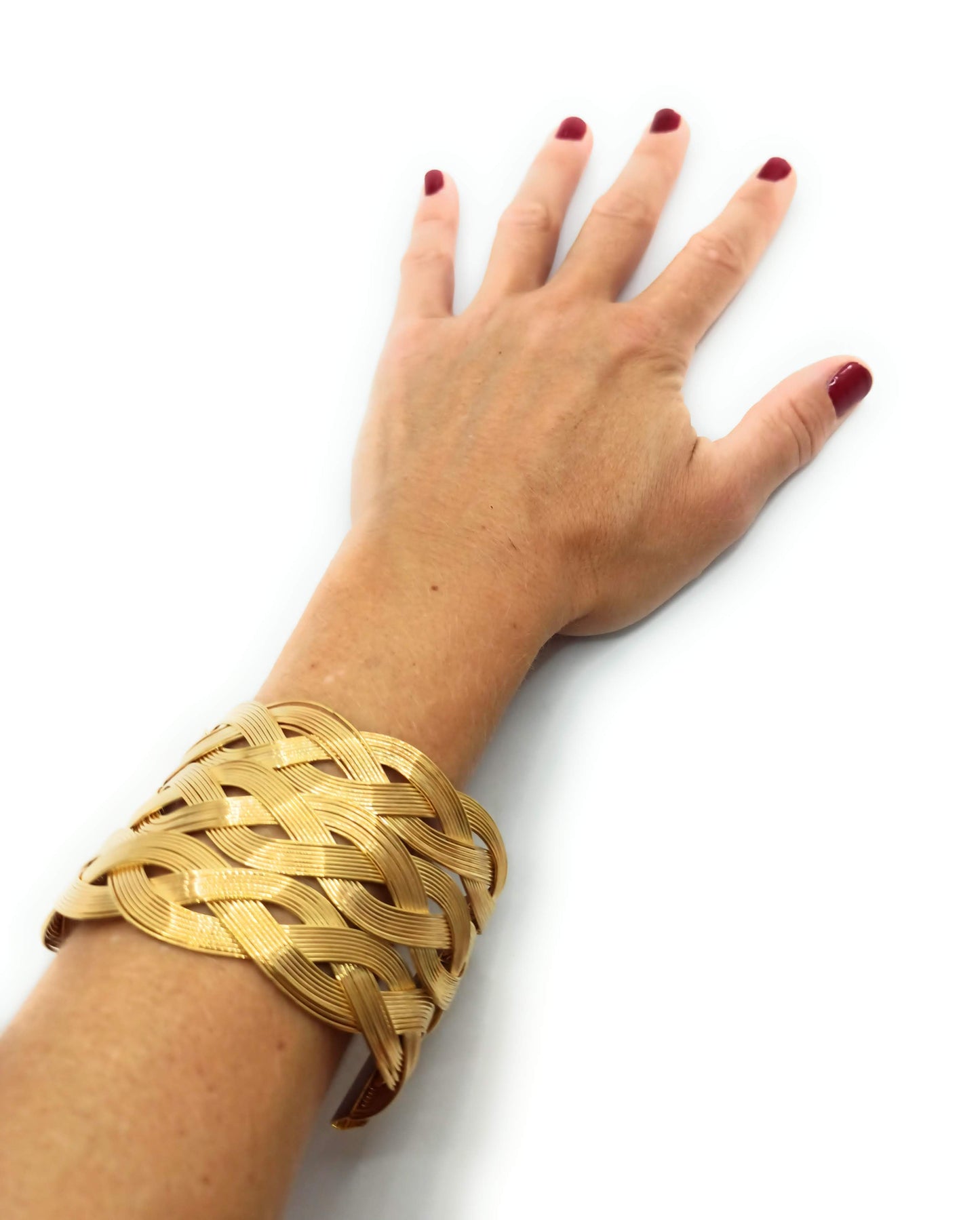 Brazalete Dorado Trenzado Ancho