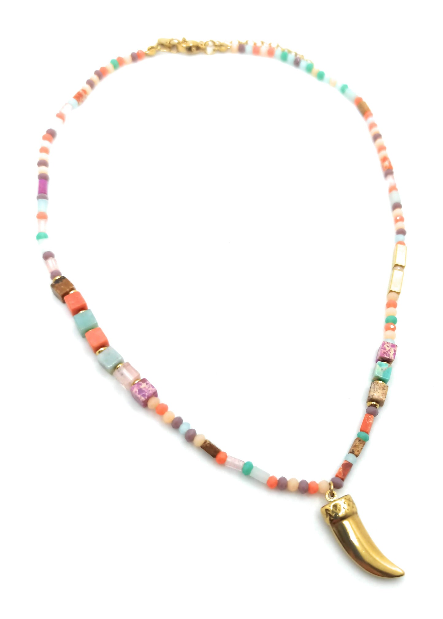 Collar Corto Cuentas de Cristales Multicolor · Colgante Dorado
