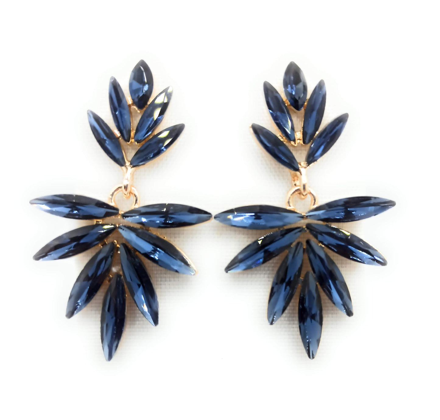 Pendientes Largos de Cristales · Azul Marino, Oro