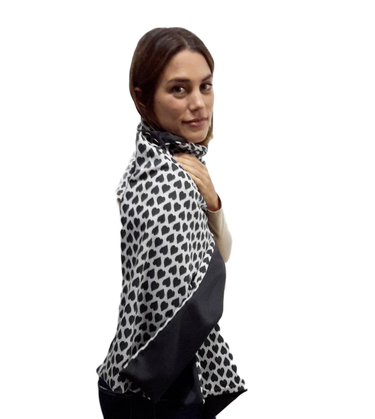 Bufanda Grande Reversible · Corazones Negro Blanco