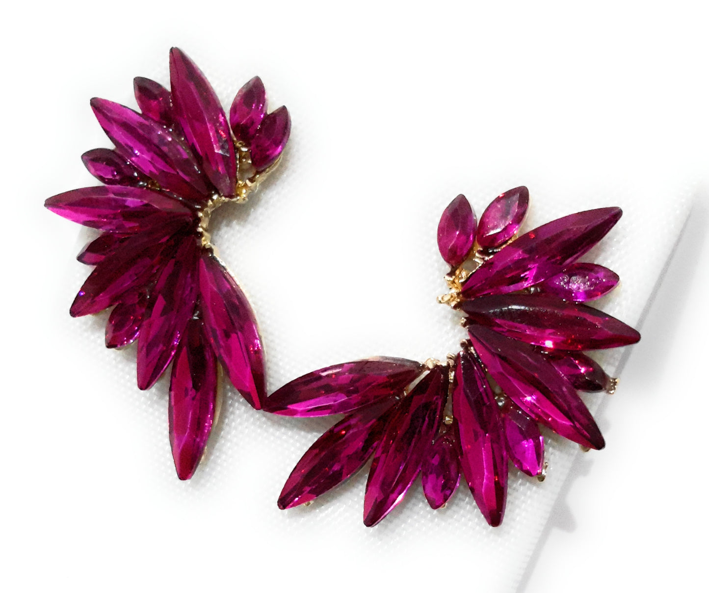 Pendientes Cristales Brillantes · Fucsia, Oro