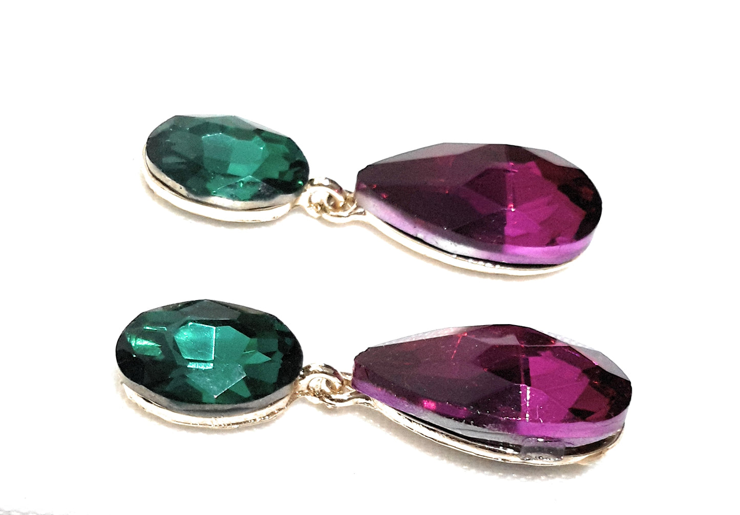 Pendientes Cristales Brillantes Lágrima · Verde Fucsia (última unidad!)