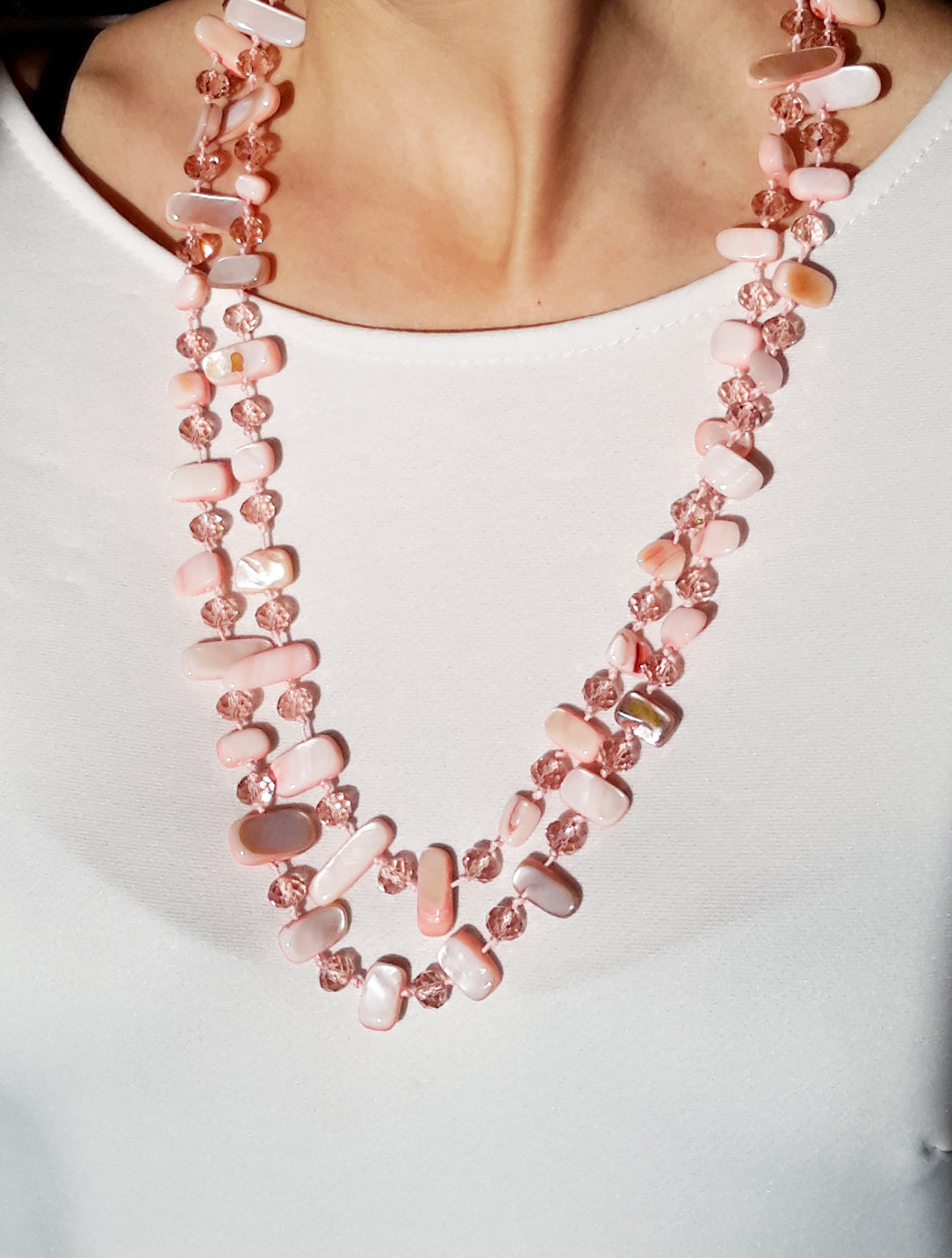 Collar Largo de Nácar · Rosa