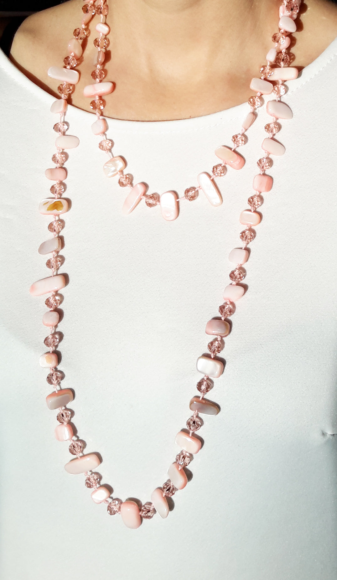 Collar Largo de Nácar · Rosa