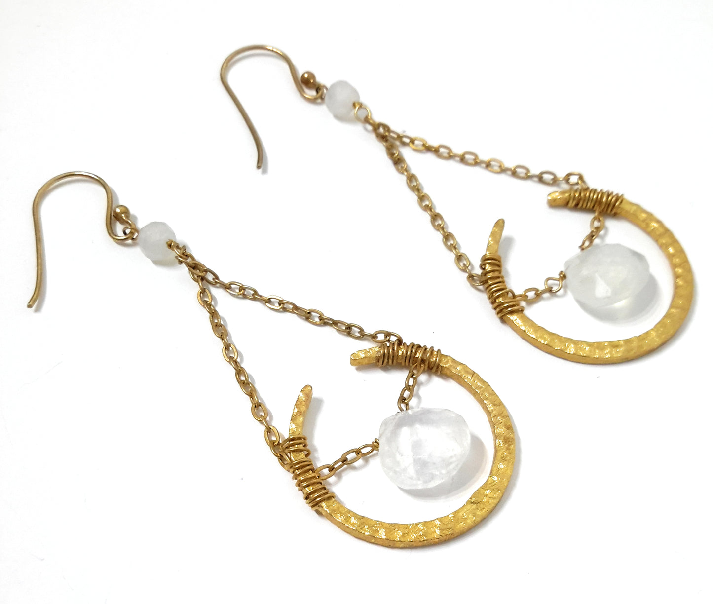 Pendientes Joya 24K · BALANZA (Hecho a mano)