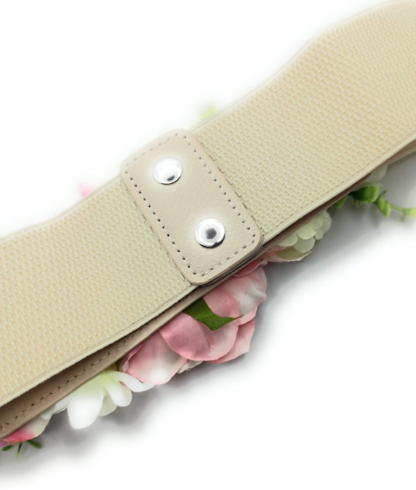 Cinturón de Flores · Cinta Beis, Flores Blancas Orquídea Morada