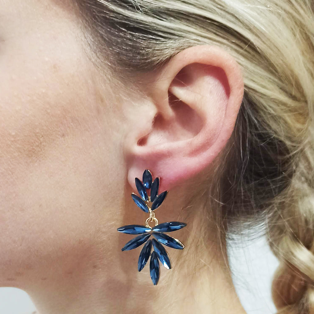 Pendientes Largos de Cristales · Azul Marino, Oro