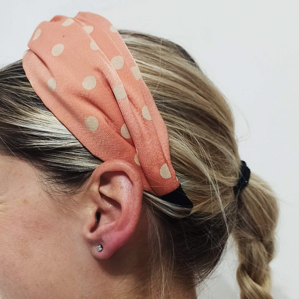 Diadema Nudo Cruzado Cinta de Pelo · Rosa Lunares Blancos