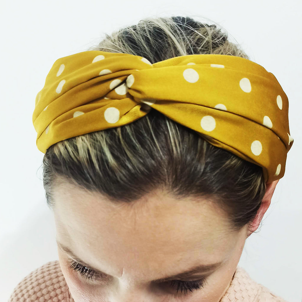 Diadema Nudo Cruzado Cinta de Pelo · Mostaza Lunares Crema