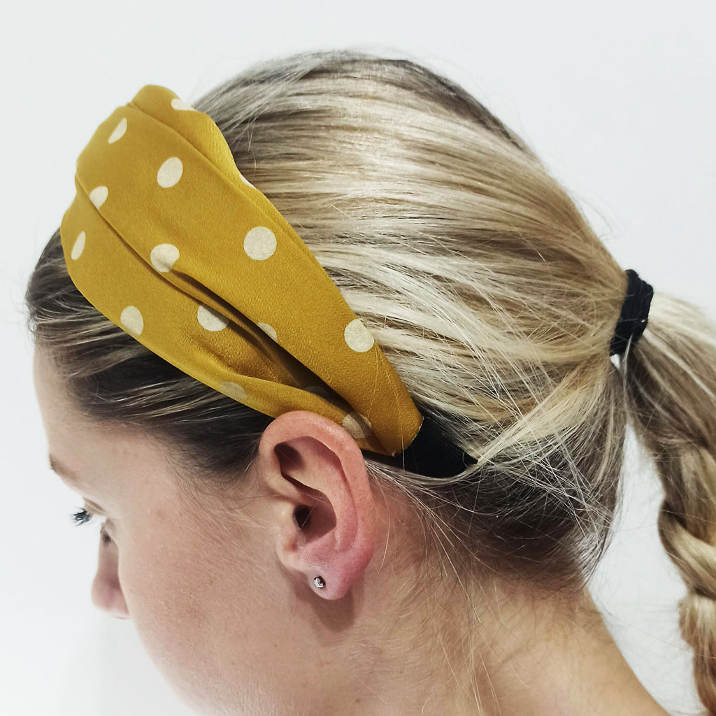 Diadema Nudo Cruzado Cinta de Pelo · Mostaza Lunares Crema