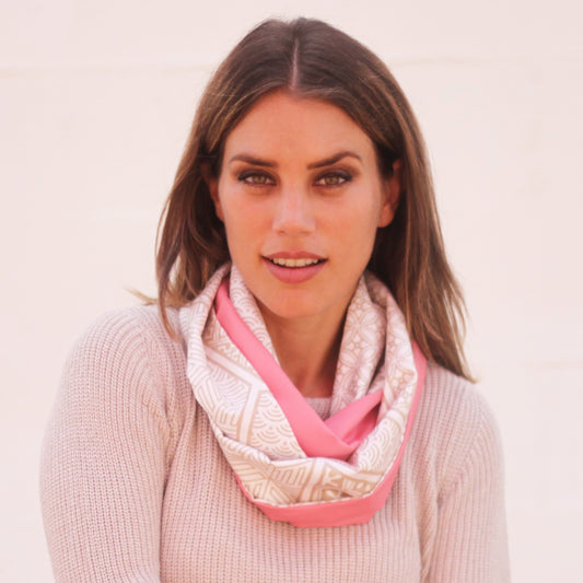 Fular Circular Reversible · Mosaíco / Rosa