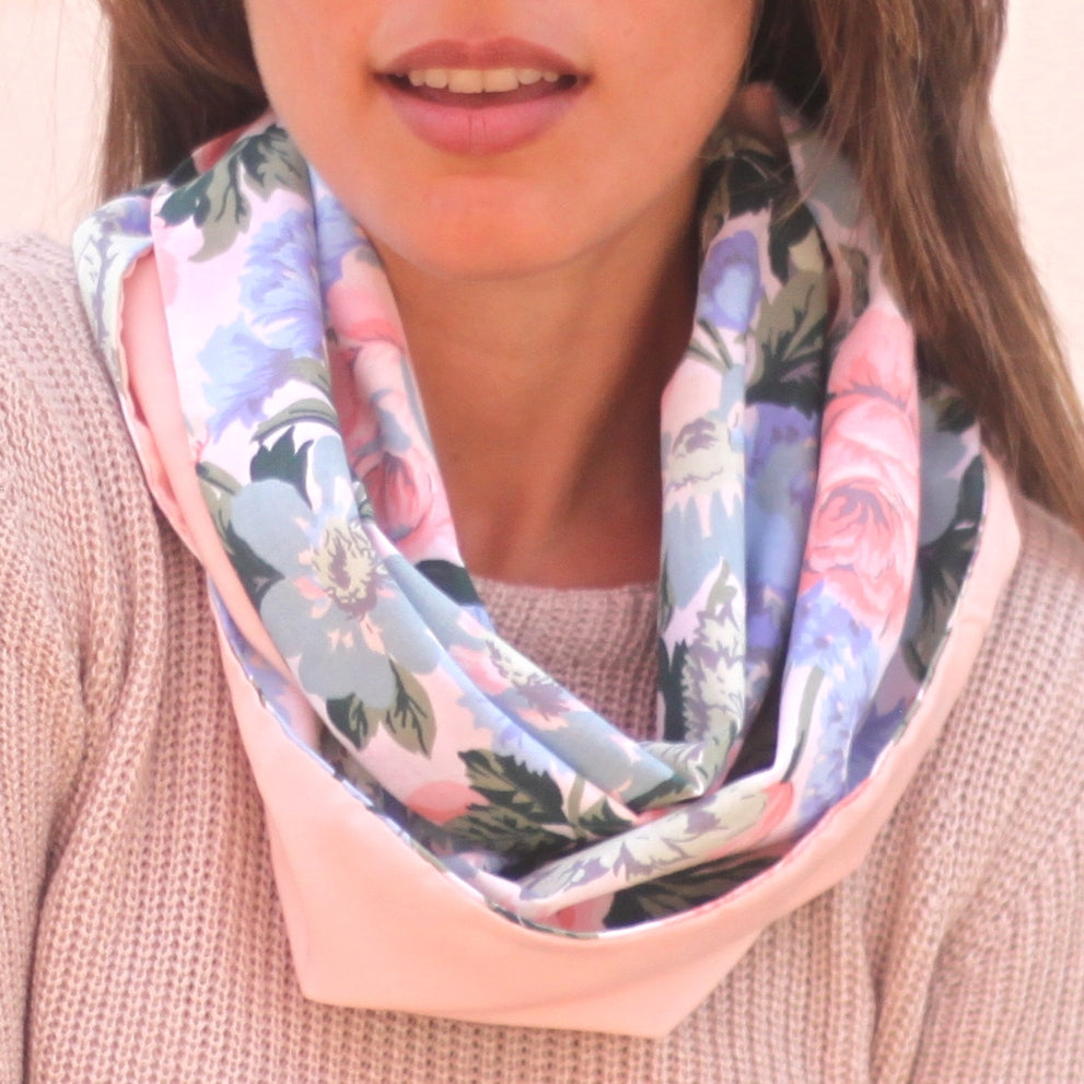 Fular Circular Reversible · Flores Denim / Rosa Claro