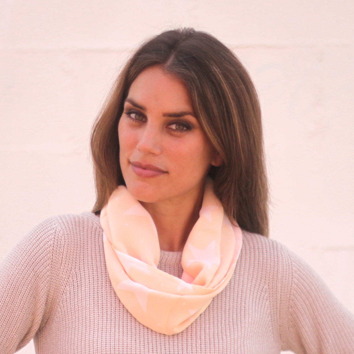 Fular Circular · Estrellas / Rosa Claro