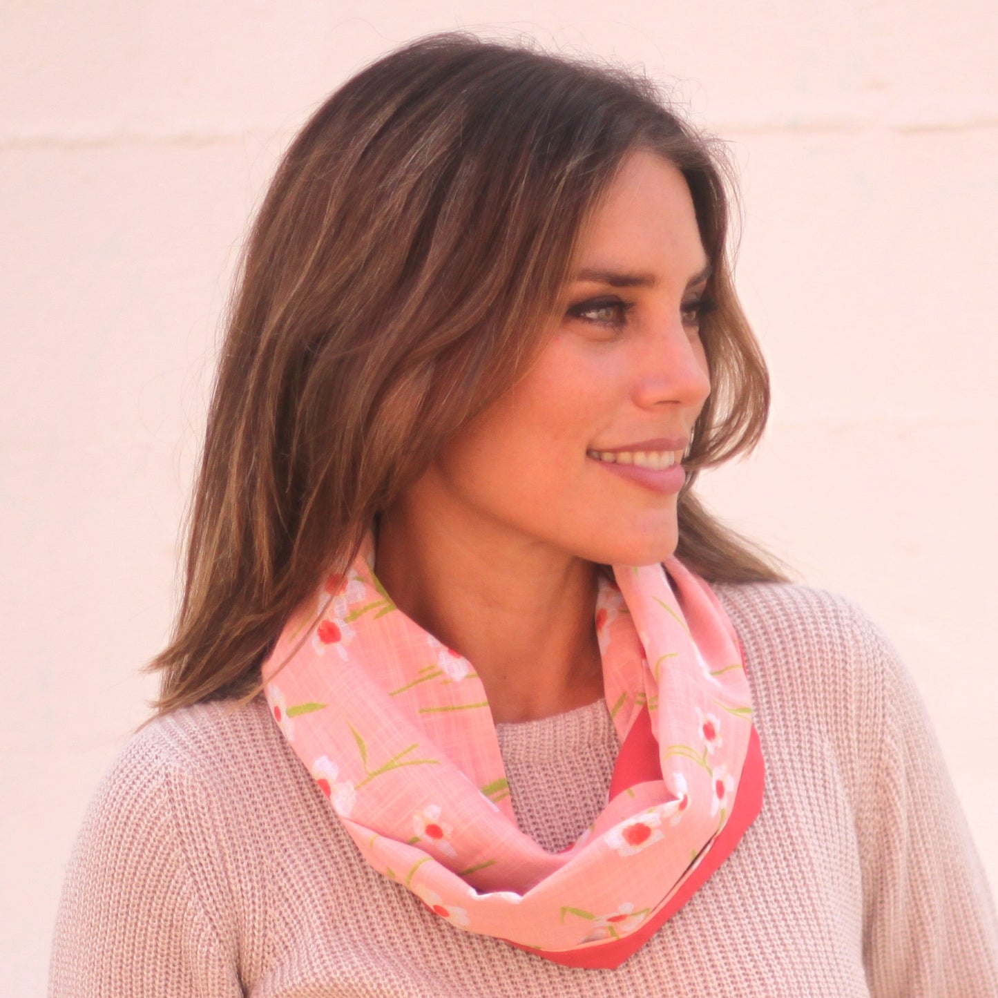 Fular Circular Reversible · Margaritas / Coral