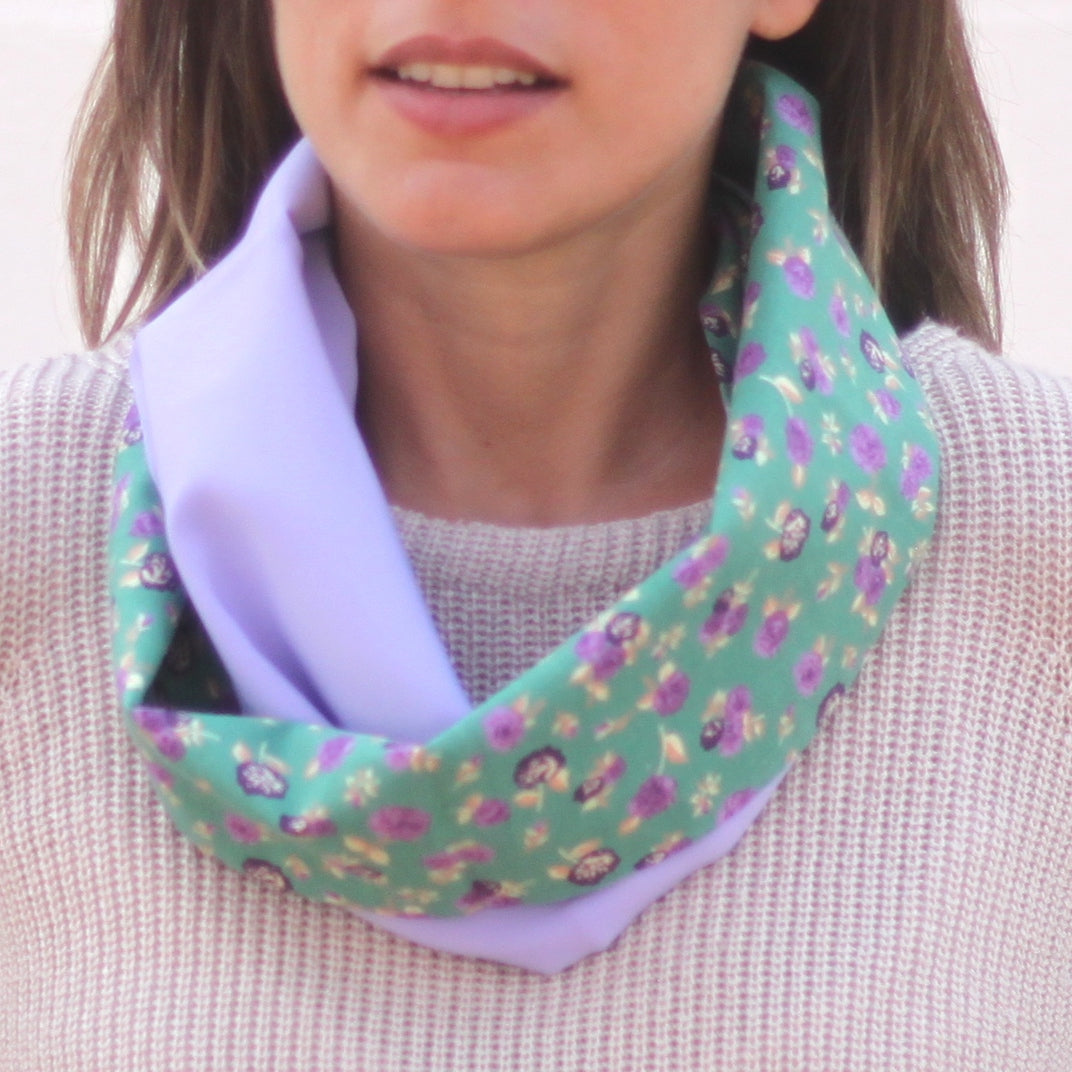 Fular Circular Reversible · Florecitas / Malva