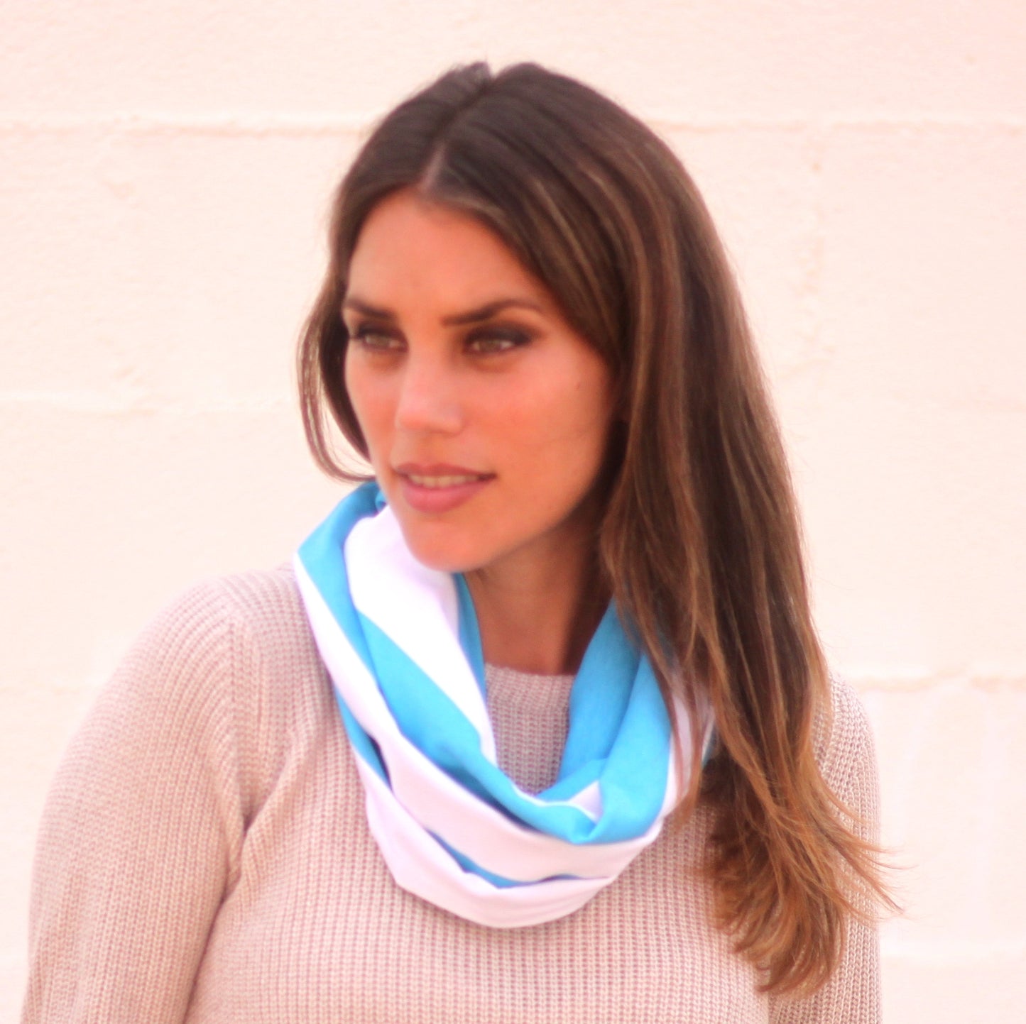 Fular Circular Reversible · Rayas Blanco Celeste