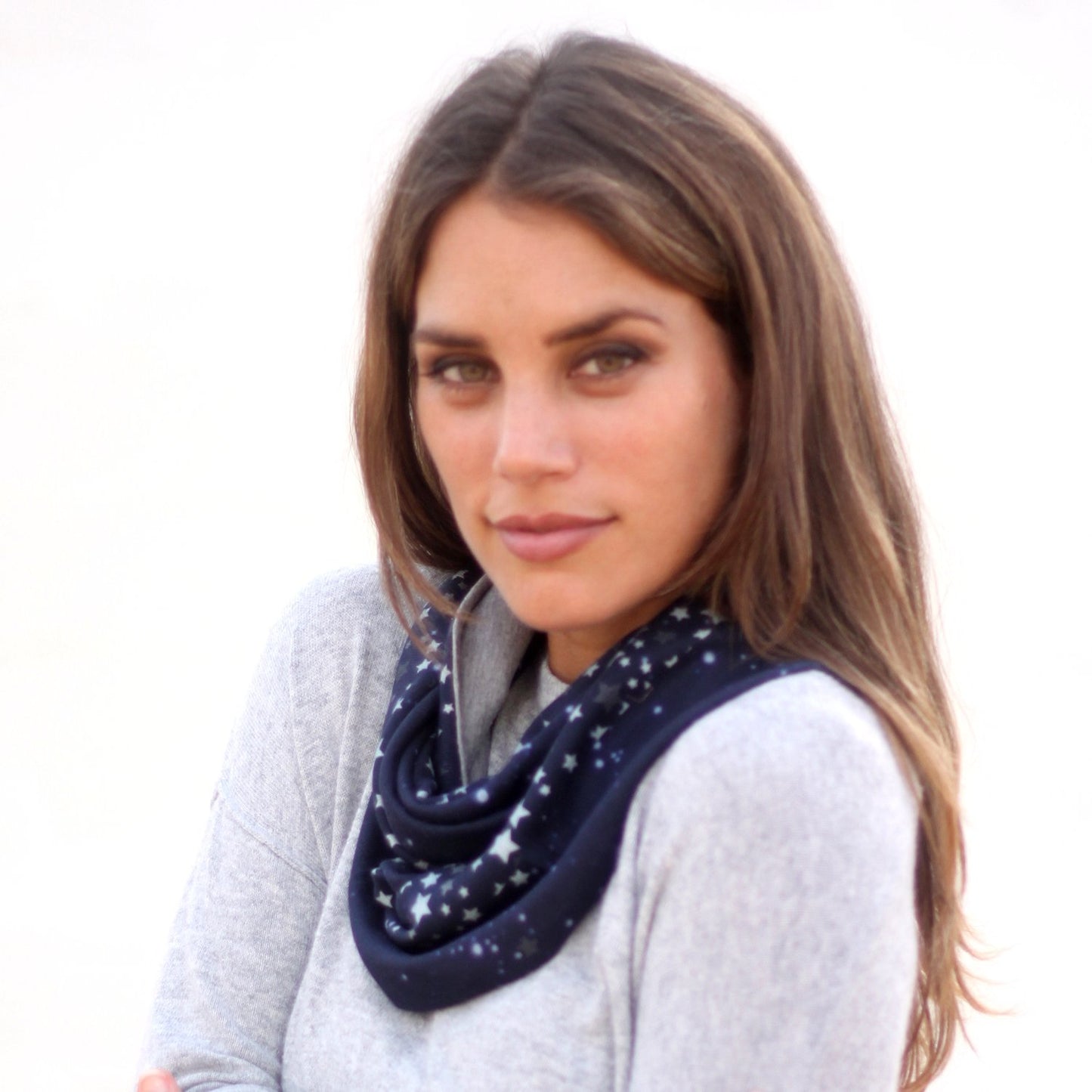 Bufanda Cuello Reversible · Estrellas/Gris