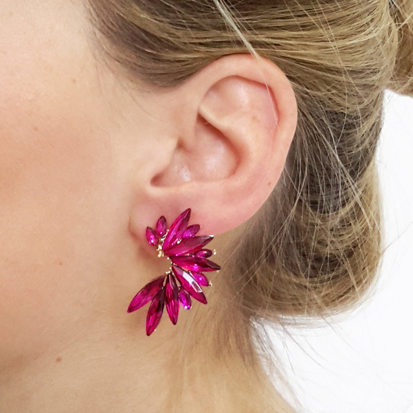 Pendientes Cristales Brillantes · Fucsia, Oro