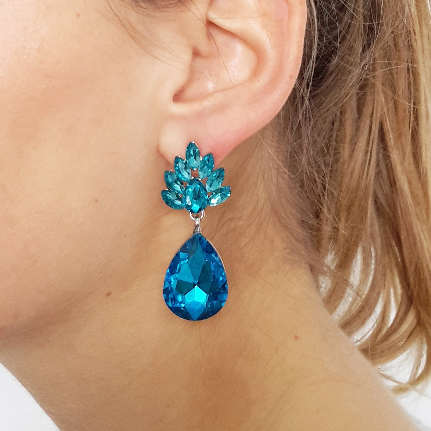 Pendientes Cristal Flor · Azul Claro (última unidad!)