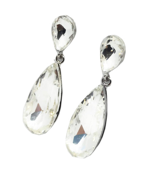 Pendientes Largos de Fiesta con Cristales Facetados – Elegancia y Brillo · Blanco Plata (última unidad!)