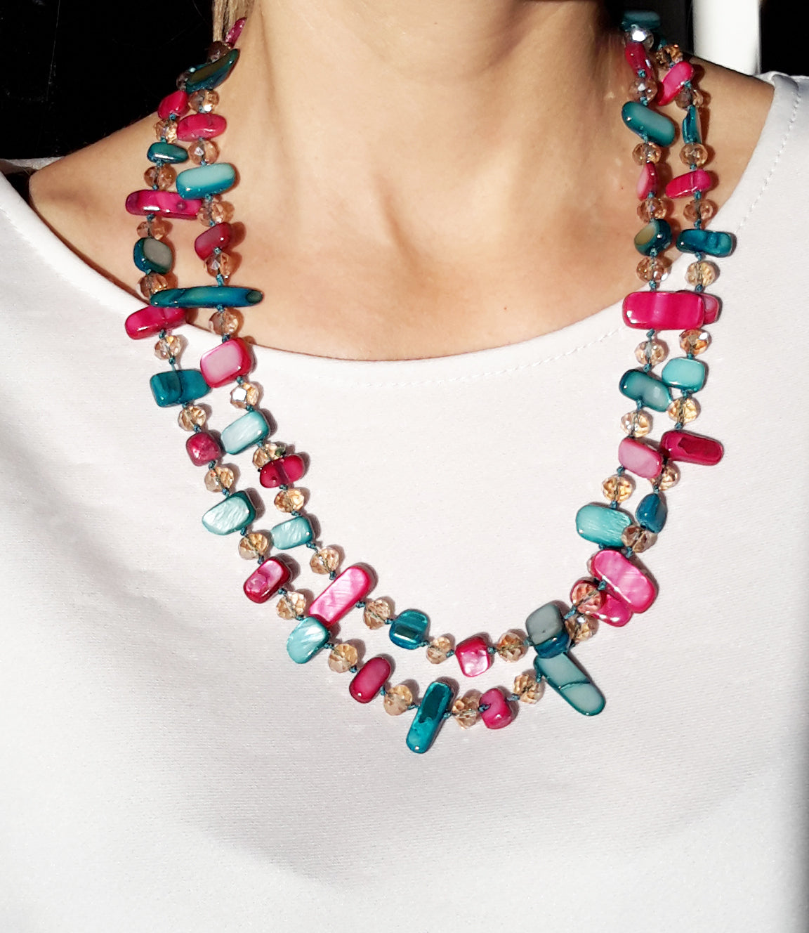 Collar Largo de Nácar · Fucsia Turquesa (últimas unidades!)