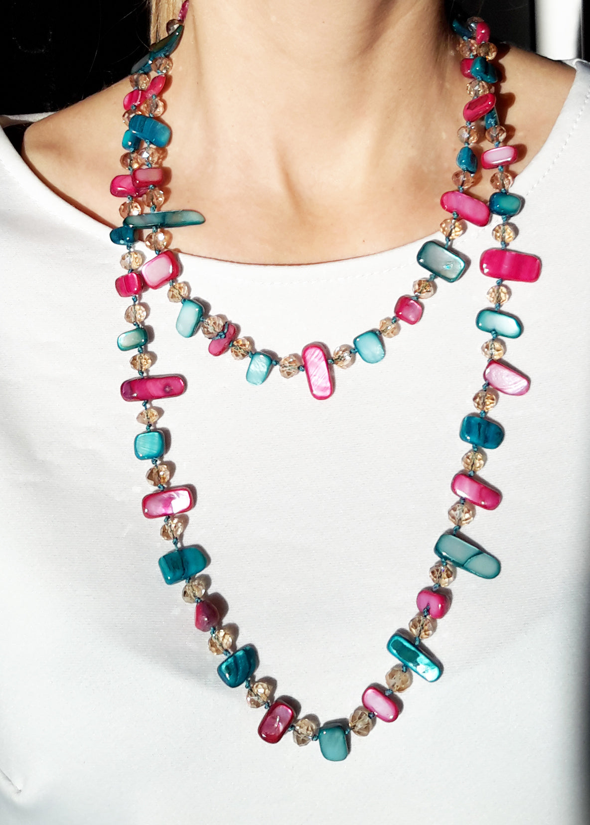 Collar Largo de Nácar · Fucsia Turquesa (últimas unidades!)